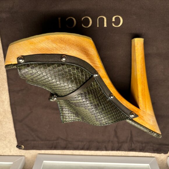 Gucci Mule Platforms in Python Snakeskin Green Leather - Picture 10 of 16